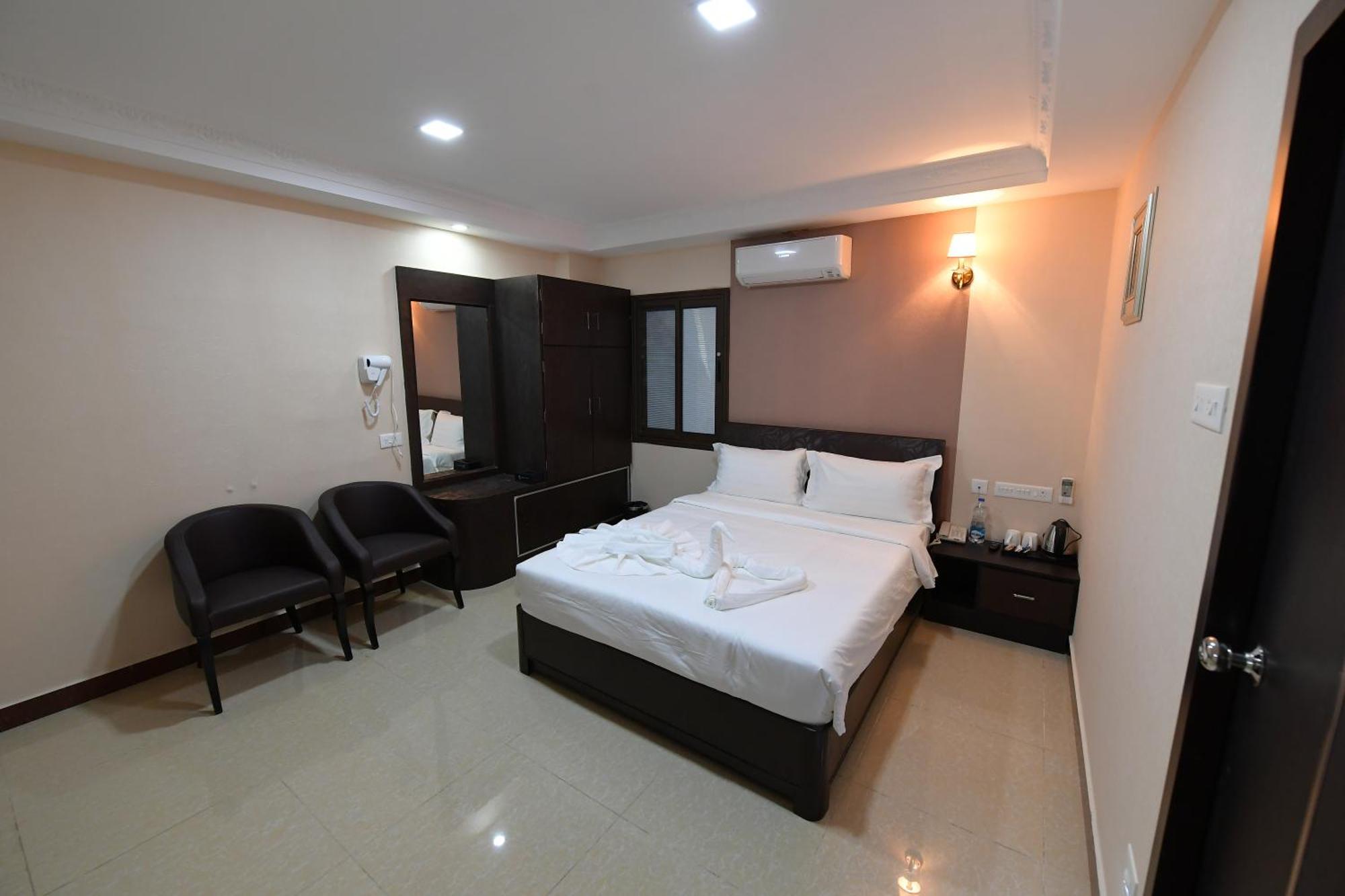 Coastal Grand Hotel Sampath Tiruchirappalli Экстерьер фото