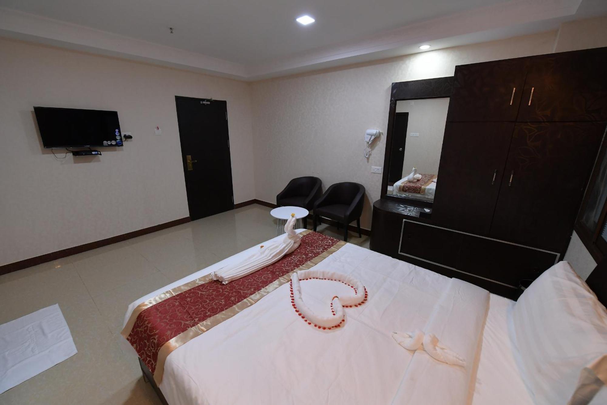 Coastal Grand Hotel Sampath Tiruchirappalli Экстерьер фото